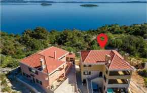 Awesome apartment in Sali with Jacuzzi, WiFi and 2 Bedrooms